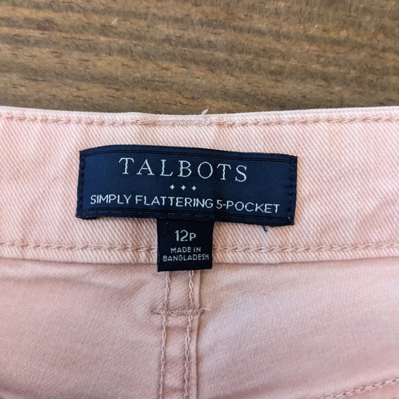 *Sold*ALBOTS Outlet Simply Flattering 5 Pocket Jeans - Picture 8 of 9